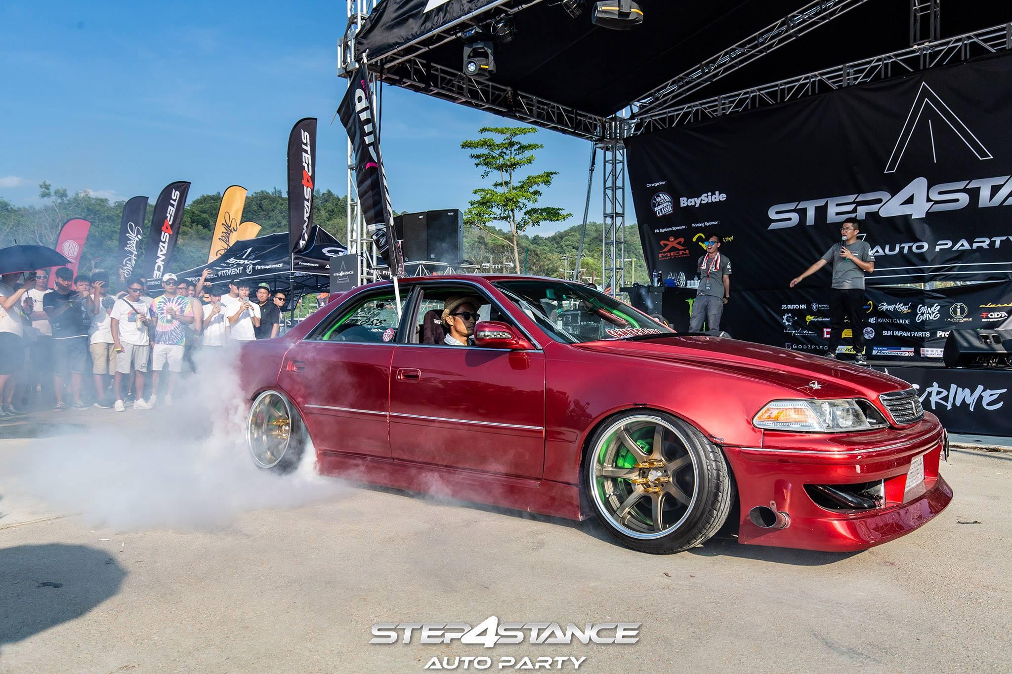 昨天300多部改装车大聚会，怪不得人们都说香港是玩车天堂！