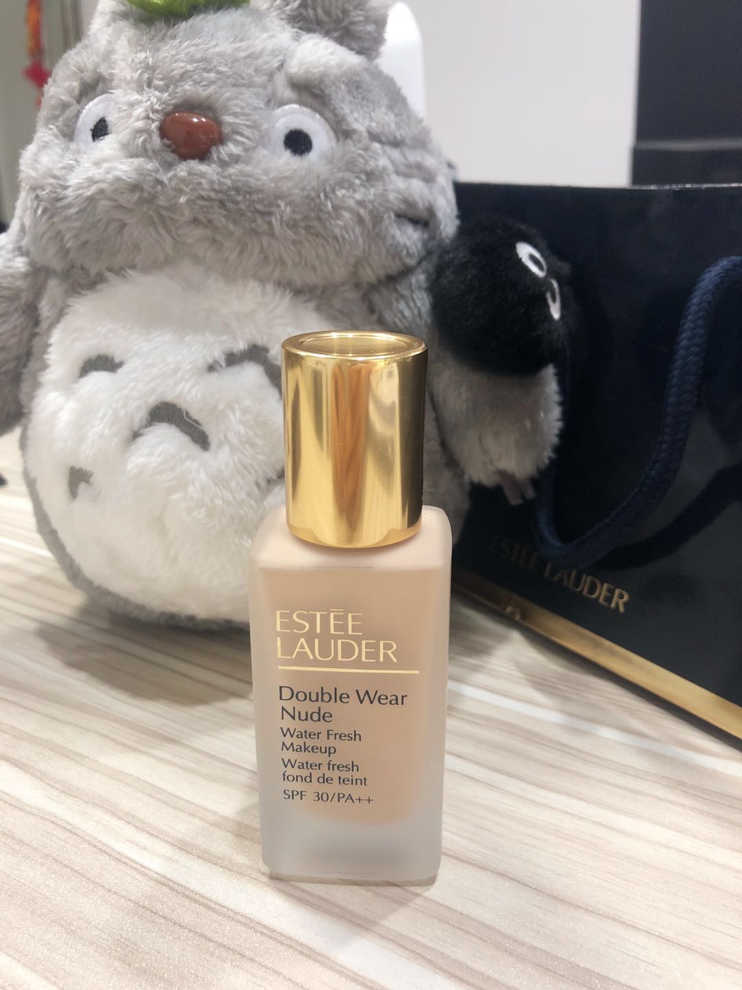 雅诗兰黛dw粉底液1w1适合黑油皮吗,雅诗兰黛油皮亲妈试色