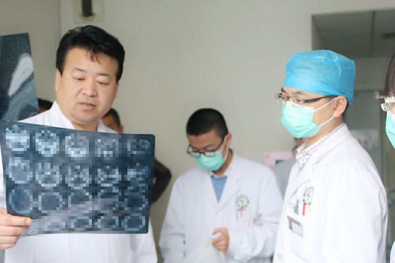 脑膜瘤手术后遗症有哪些,脑膜瘤手术后脑水肿有什么症状