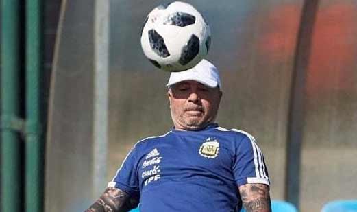 阿根廷主帅遭逼宫,阿根廷教练风波