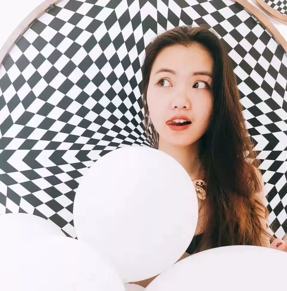 美女学霸和闺蜜,名校美女学霸