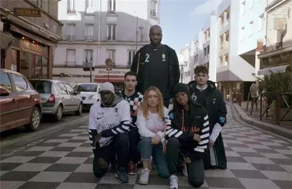 从姐弟恋到保姆上位世界杯球星背后的女人都不简单