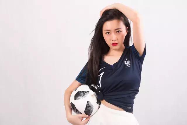 空姐和空姐格斗,空姐足球