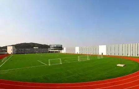 青岛足球场有什么比赛今天,今晚青岛足球比赛