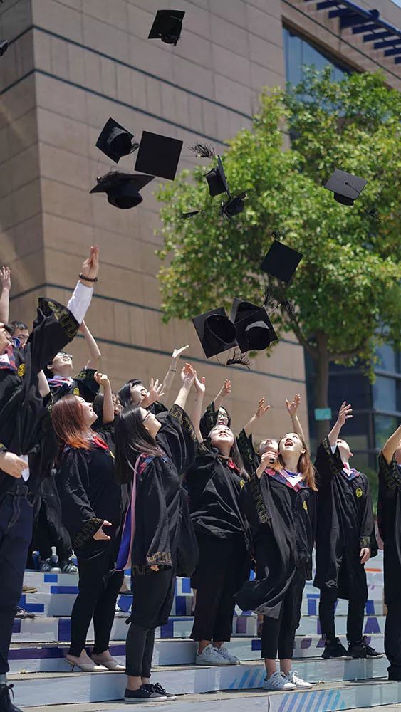 青春最珍贵的C位，是浙江大学城市学院的学位！