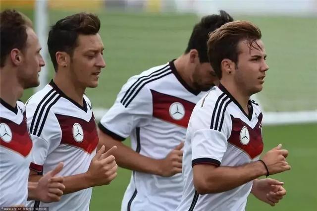 世界杯汽车品牌营销案例,俄罗斯世界杯现代汽车联名足球