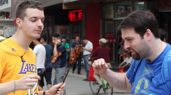 四川人去韩国买泡菜,韩国来中国买泡菜