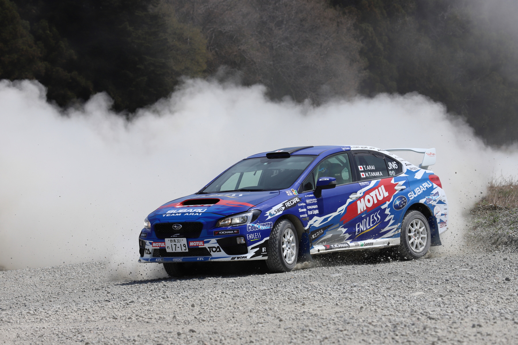 佳能70-200mmf2.8一代全新多少钱,佳能70-200mmf4一代