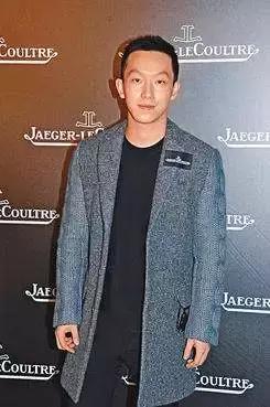 吴建豪离婚后生活,吴建豪离婚后的样子