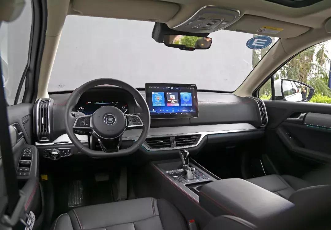 2021款比亚迪唐燃油版内饰图片,比亚迪唐plusdmi内饰