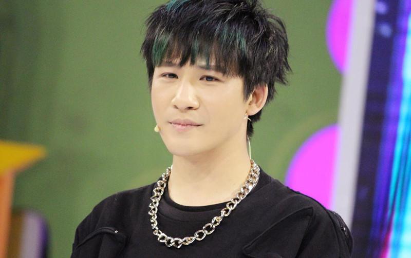 苏醒辩论c罗和梅西,苏醒竟改吹c罗