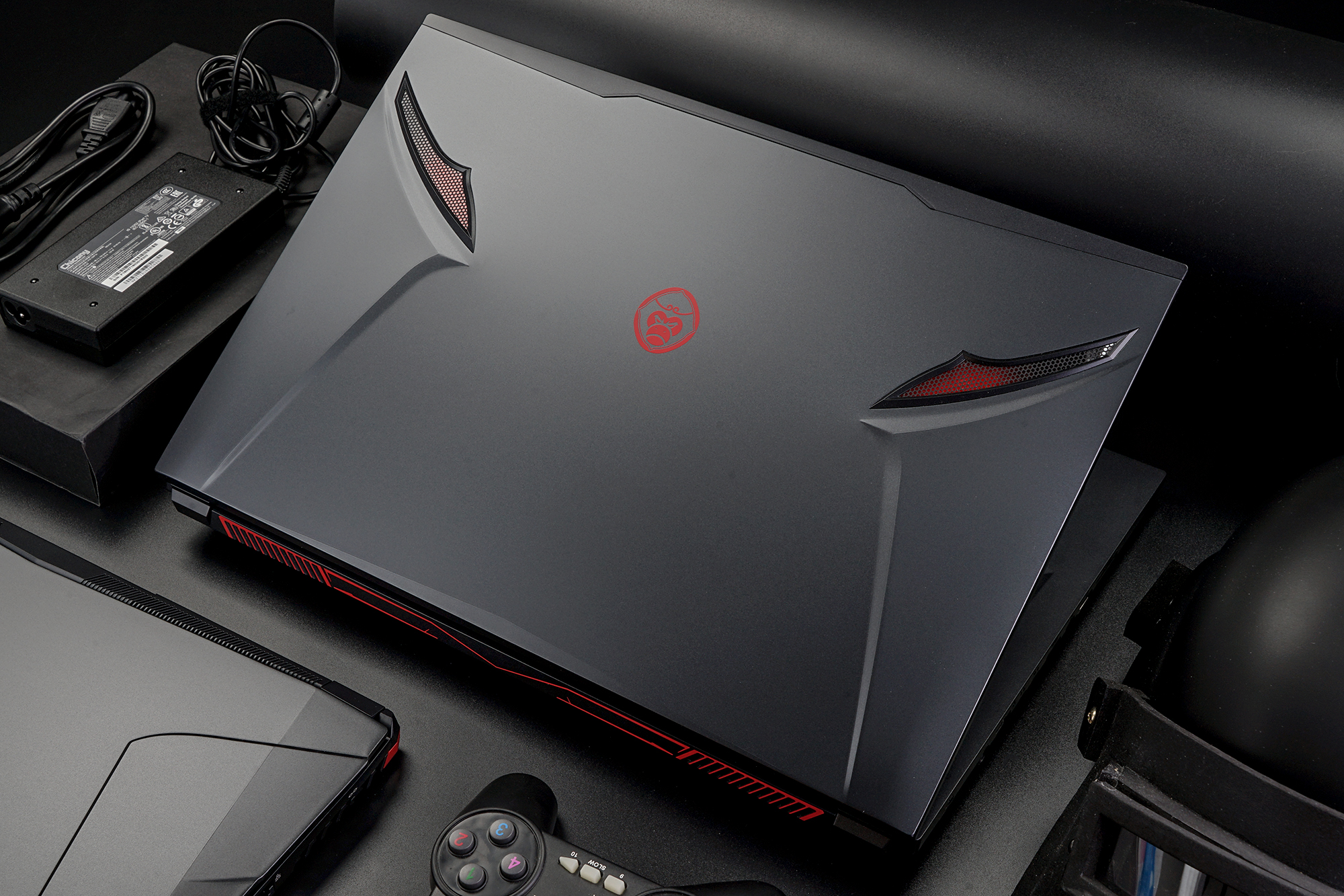 准大学生吃鸡生涯才刚开始，吾空K17-8U游戏本配置刚好满足