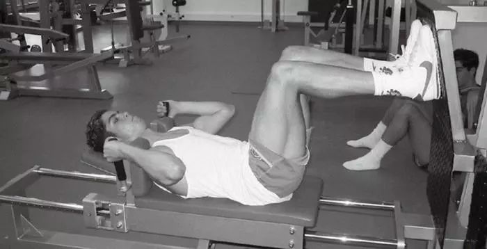 c罗为武汉捐10w欧元,c罗为中国献血