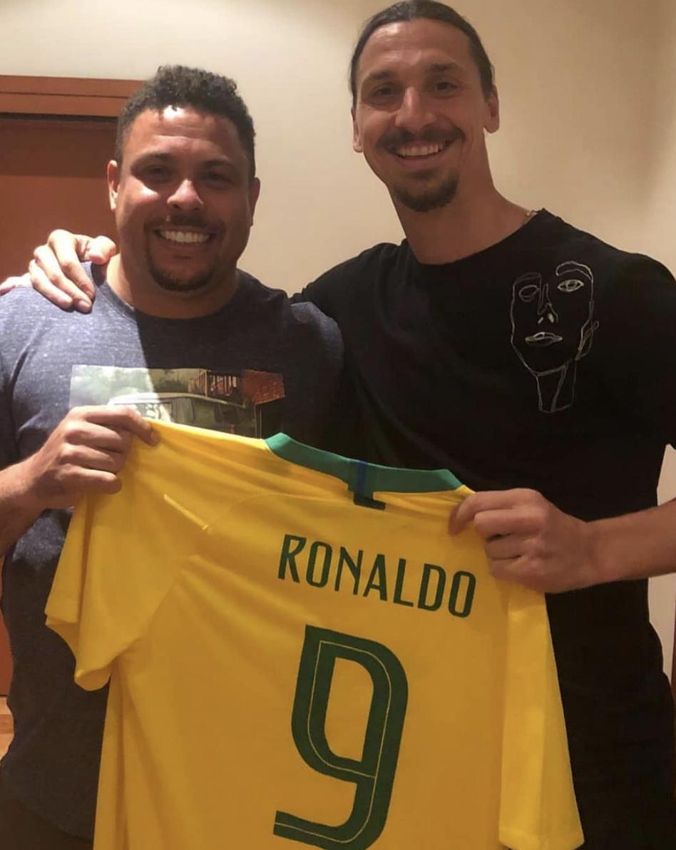 伊布霸气入场视频,伊布霸气回归米兰