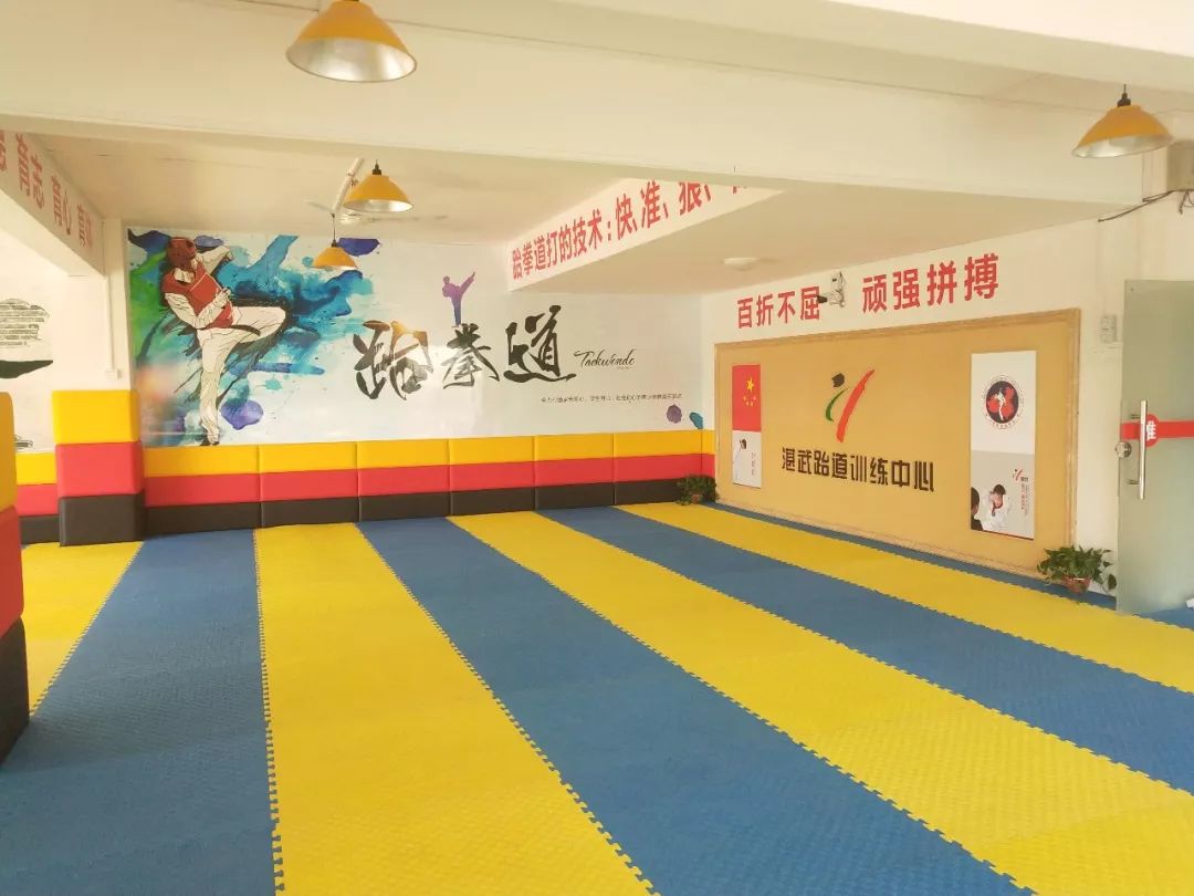 100元抵500元！赶快给孩子抢个名额，这个夏天一起去“踢馆”！