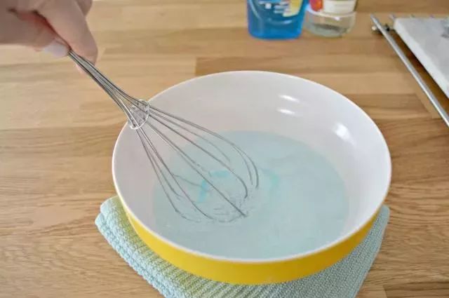 白墙弄脏怎么能擦净,白墙脏了小妙招轻松解决自制