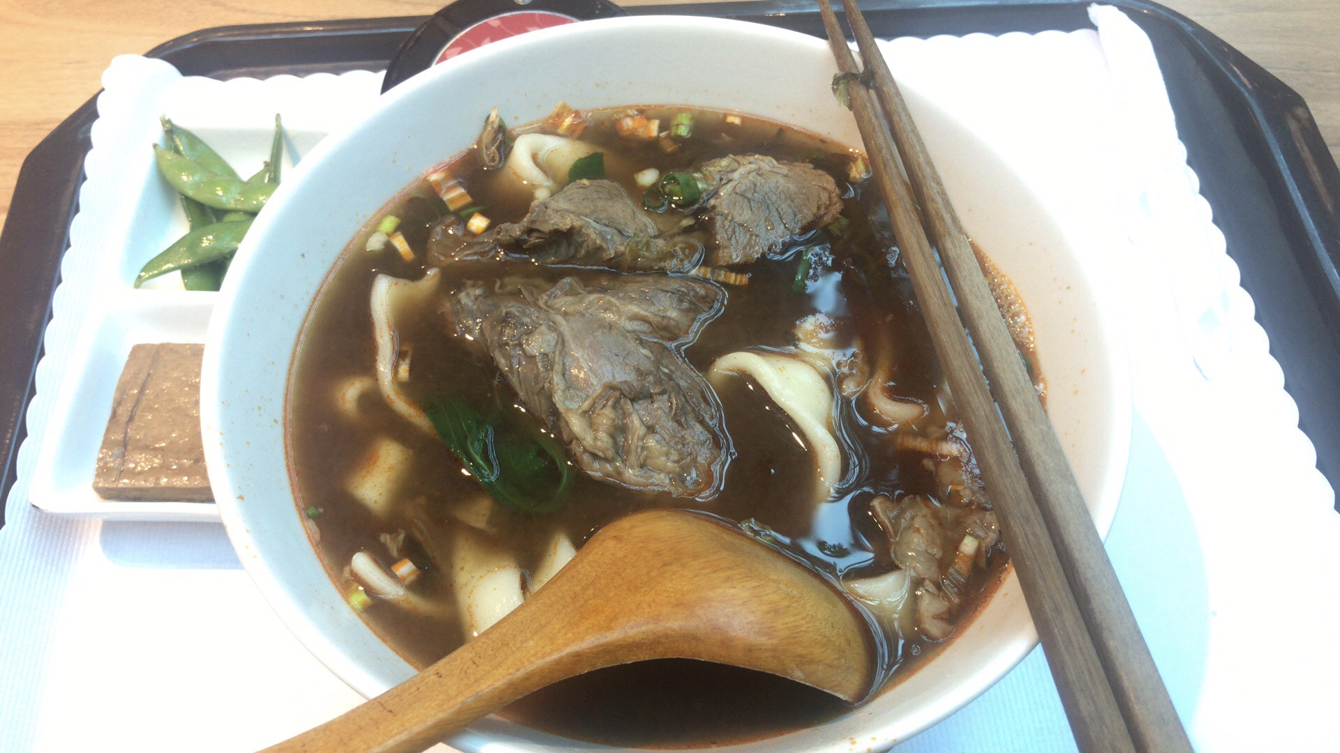 那些女人进到桃园机场就出不来的原因