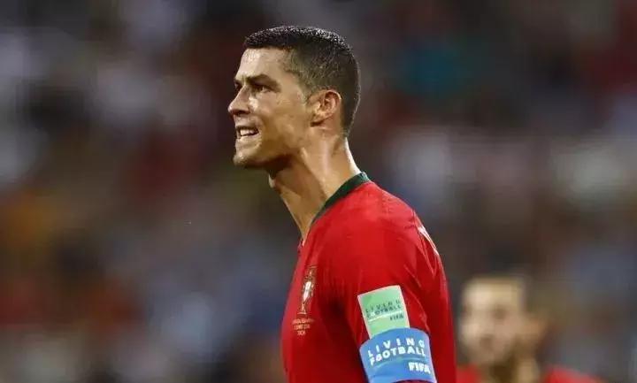 37岁的c罗满眼都是18岁时的自己,33岁的c罗创造了什么奇迹