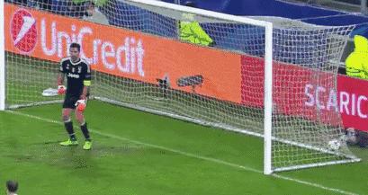 37岁的c罗满眼都是18岁时的自己,33岁的c罗创造了什么奇迹