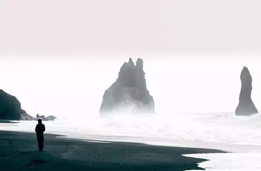 最孤独的小岛冰岛,冰岛的孤独岛屿