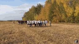 俄罗斯美女挑战,俄罗斯姑娘喝伏特加酒