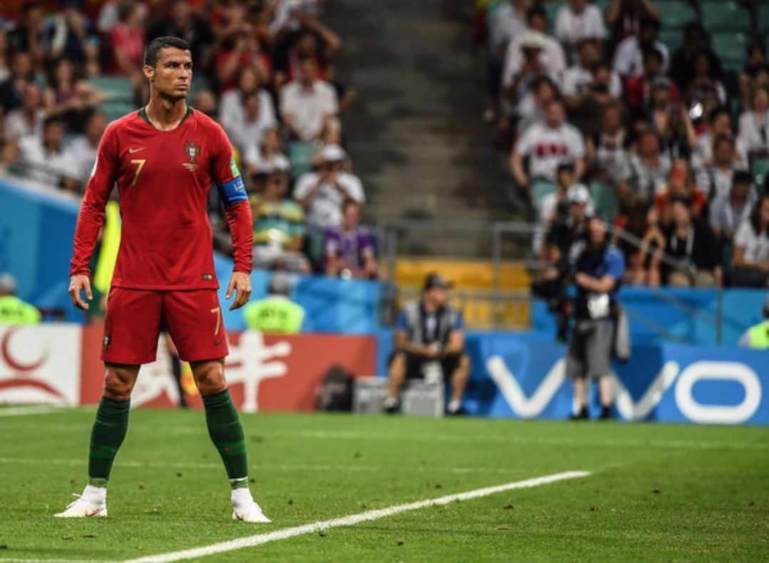 c罗巅峰时刻vs现在的c罗,巅峰时期的c罗真的强过梅西