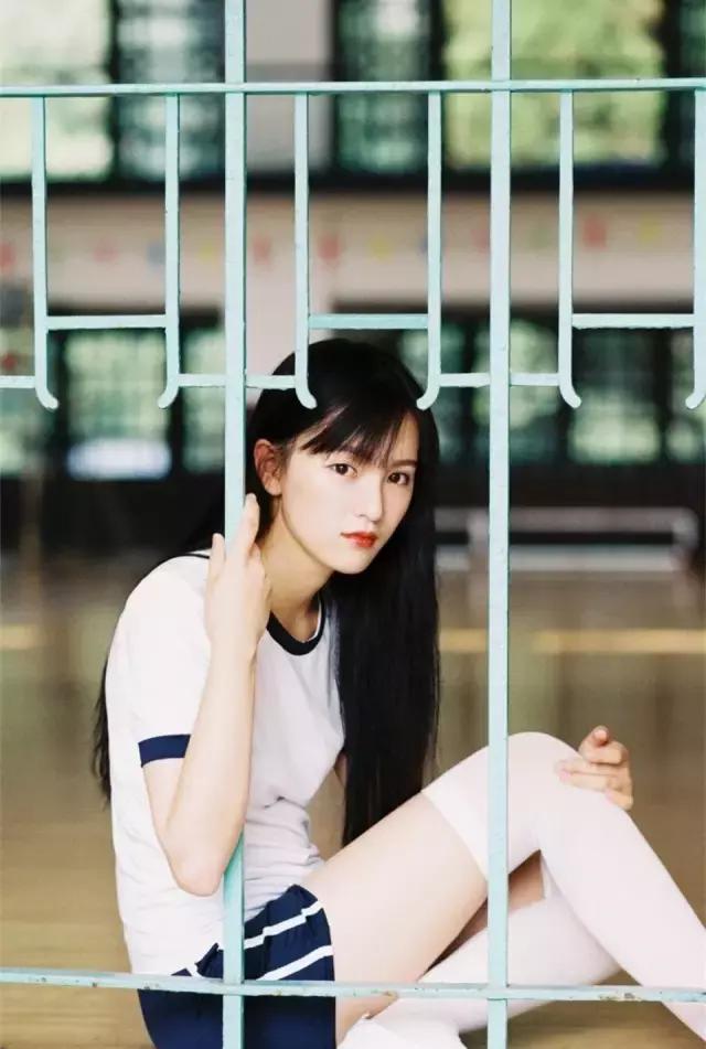 夏天拍照必备的10件衣服,夏季拍照服饰搭配图片