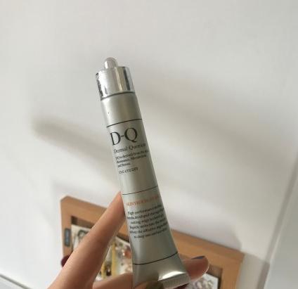 平价眼霜精华推荐排行榜前十名,娇韵诗双萃精华眼霜和sk2大眼眼霜