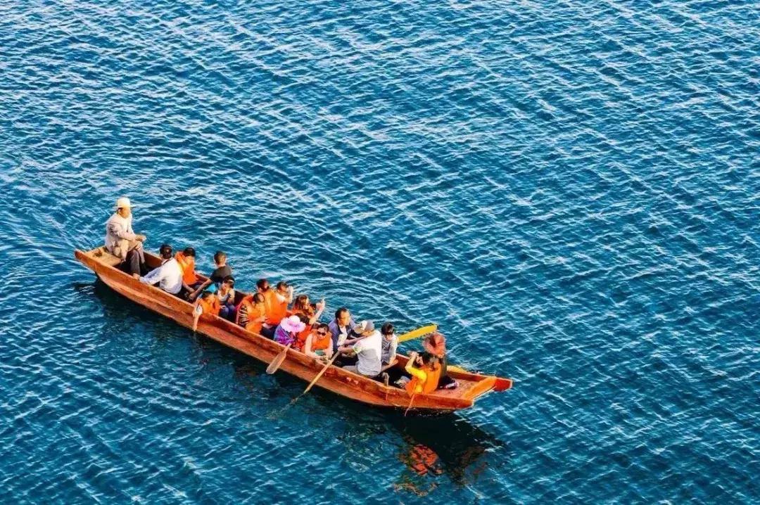 西昌泸沽湖住宿酒店推荐好一点,泸沽湖自由行住宿推荐