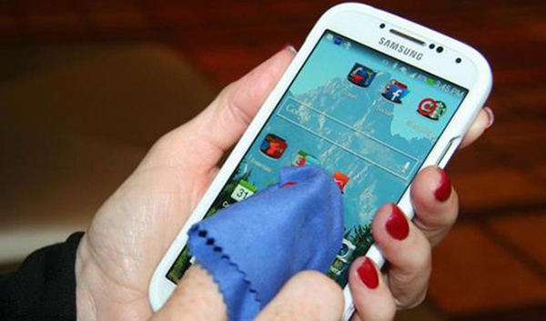 科技手机屏幕清理,手机屏幕脏不要用纸擦