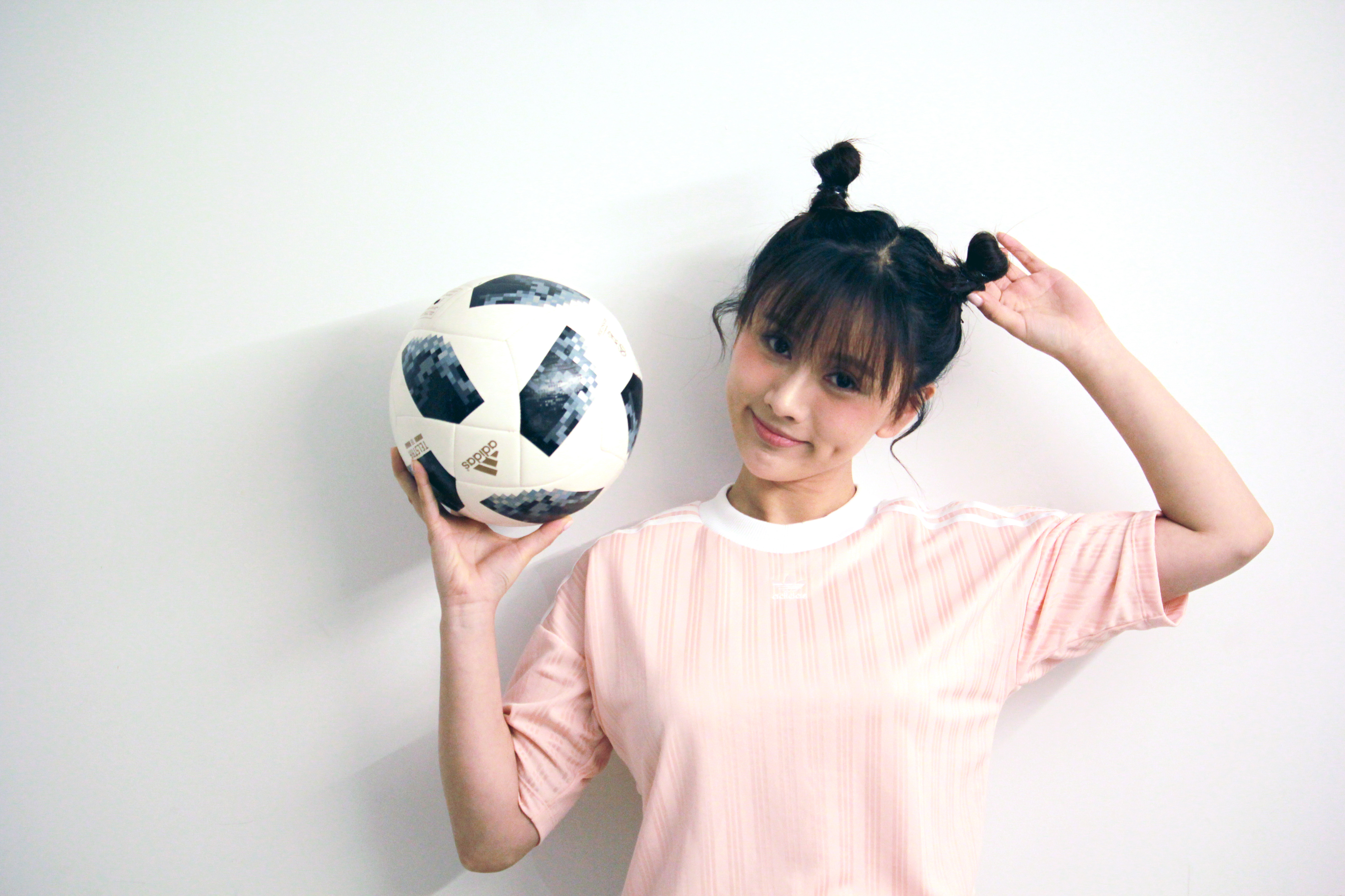 梁缘综艺节目,梁缘出席活动