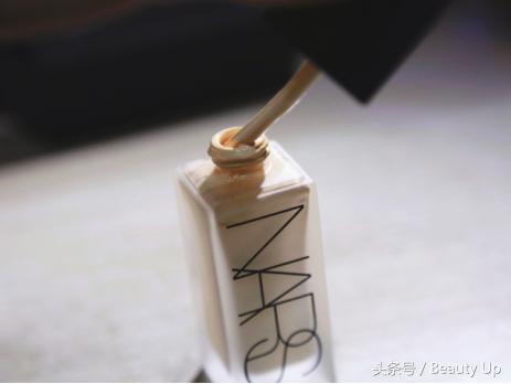 夏日潜水粉底液怎么样,夏日不脱妆粉底液天使之眼