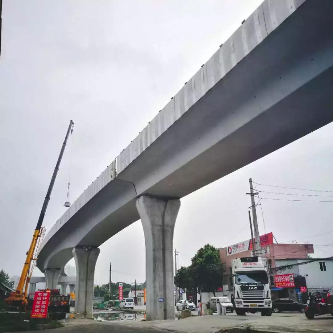 新都人：没有经受住650的*躏蹂**，你好意思享受地铁的快捷？