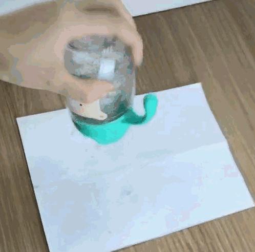 8款婴童吸管杯测评：哪款让宝宝喝得方便，妈妈用得安心？