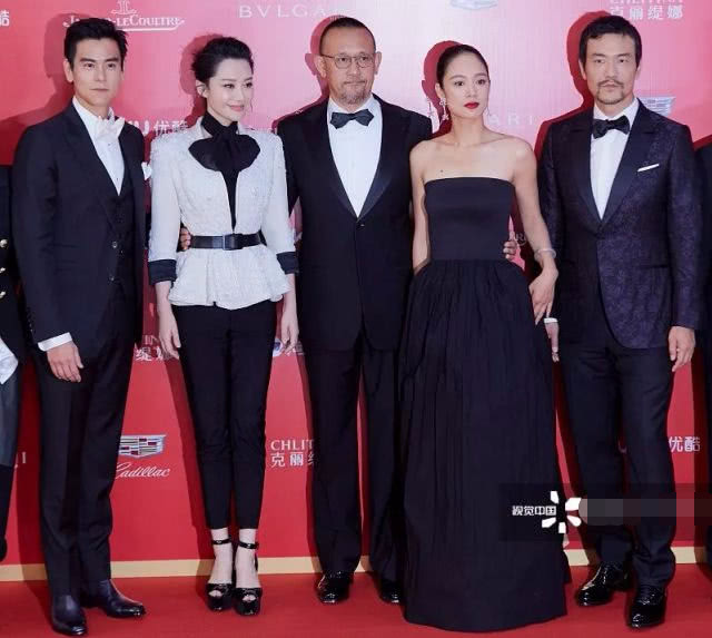 袁姗姗素颜和化妆的对比照片,袁姗姗对比照