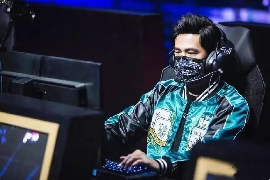 世界杯中国人评价陈奕迅,世界杯陈奕迅视频