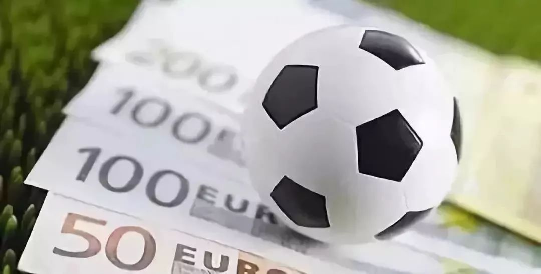 天台上的，你们暴露了！警方请你们下来聊聊！