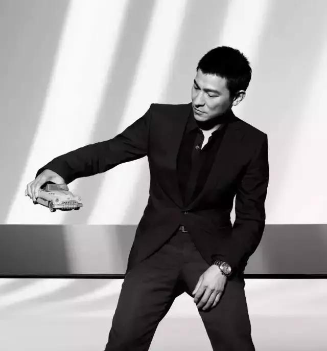 刘德华凭什么能火37年,刘德华凭什么能火40年原视频