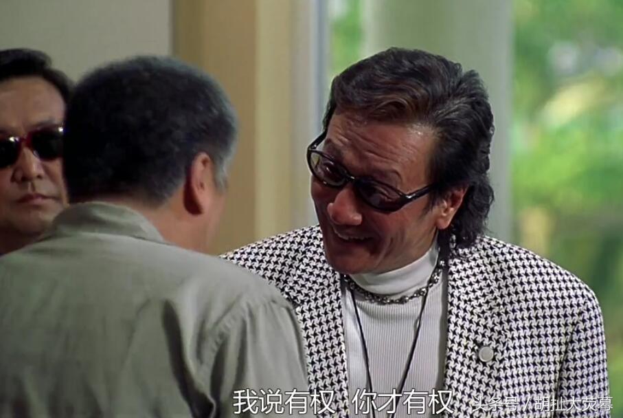 谢霆锋的老爸的妻子是谁,少林足球谢霆锋客串