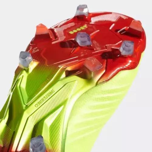 世界杯经典战靴,劲话论