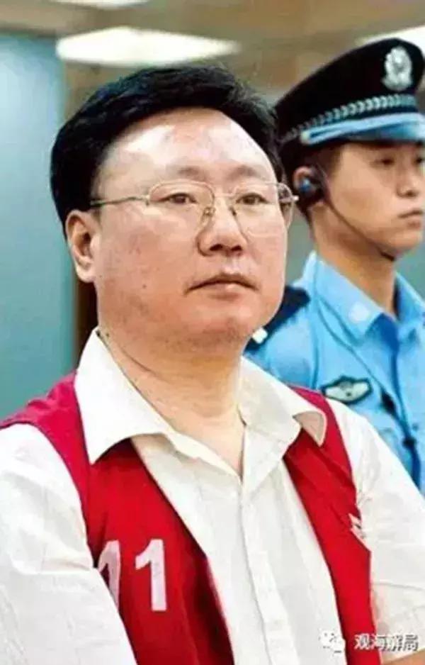 全部球员被红牌罚下,各个球星被红牌罚下