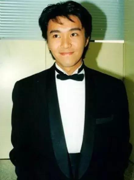 周星驰65岁拍电影,周星驰的人生经历