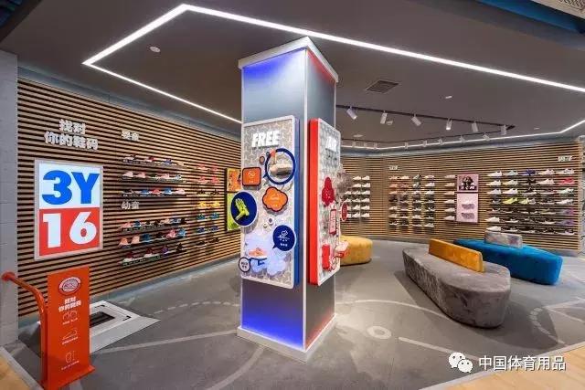 耐克adidas,耐克阿迪达斯fila