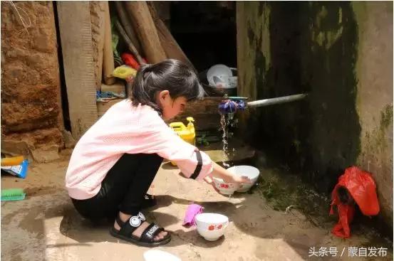 这两个女孩……万万没想到啊！