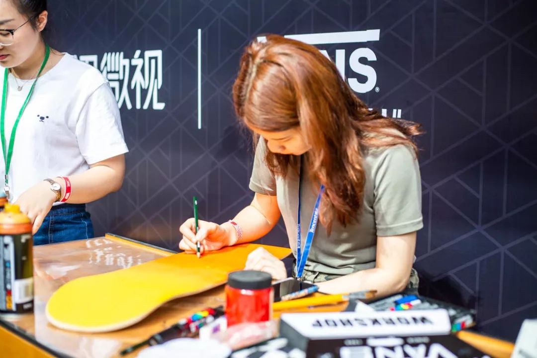 vans滑手视频,vans滑板活动