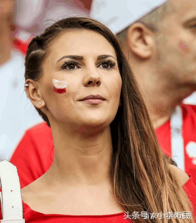 世界杯美女镜头,世界杯美女记者惊艳镜头