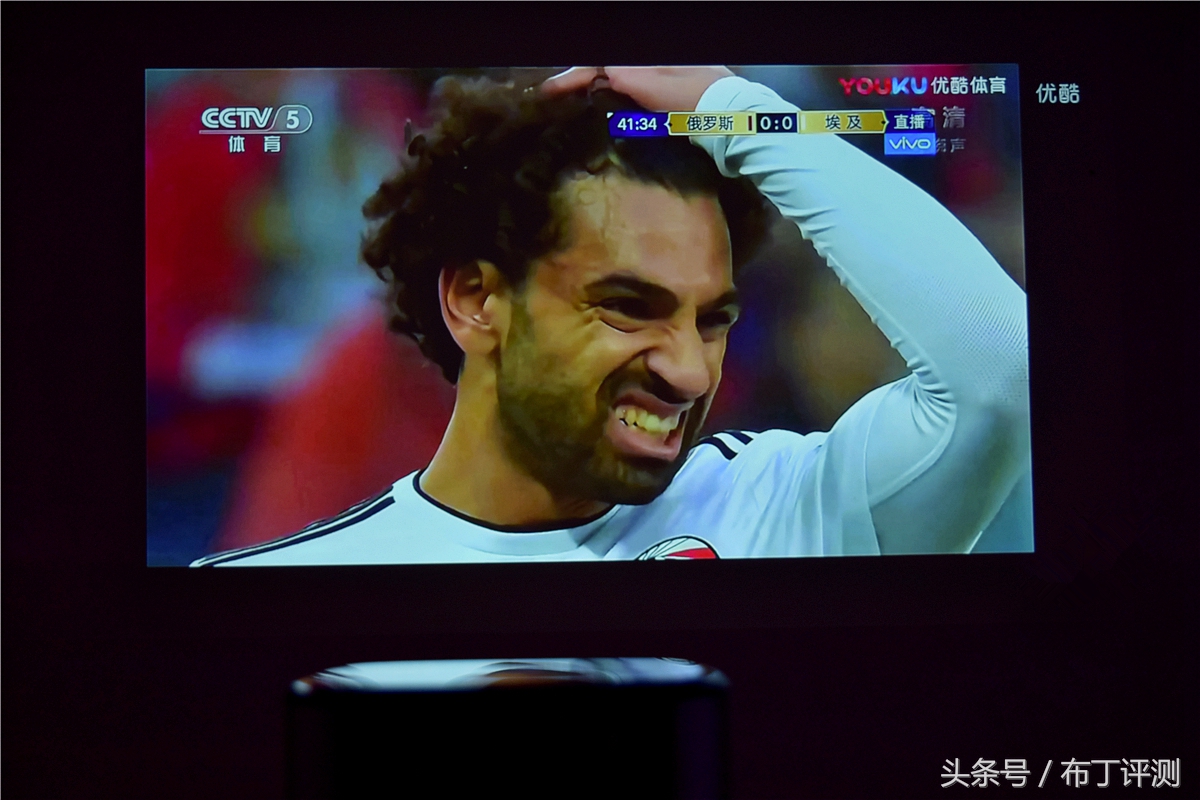 坚果j7s多少流明,坚果j7是长焦还是短焦