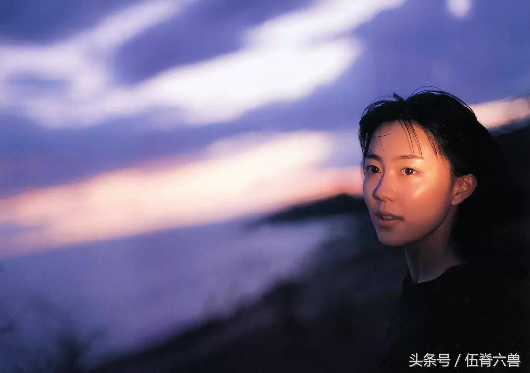 美艳堪称日本第一*女熟**！《失乐园》首尝肯定，30岁后美到巅峰！