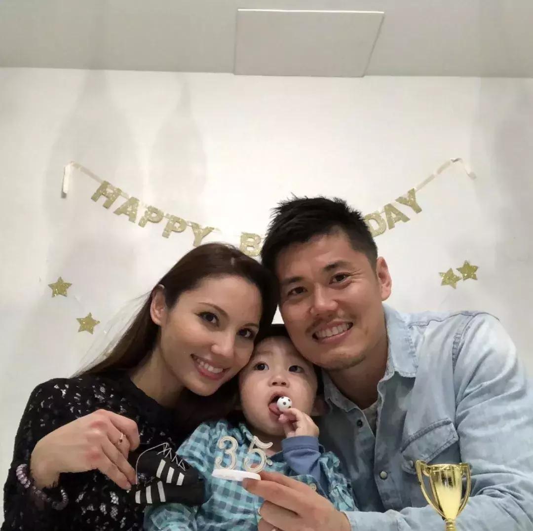 日本男足太太团火了！个个貌美如花，网友：好多眼熟的！