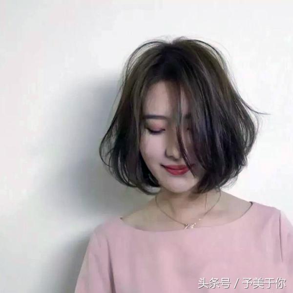适合偏瘦脸的短烫发,最近中短流行烫发造型